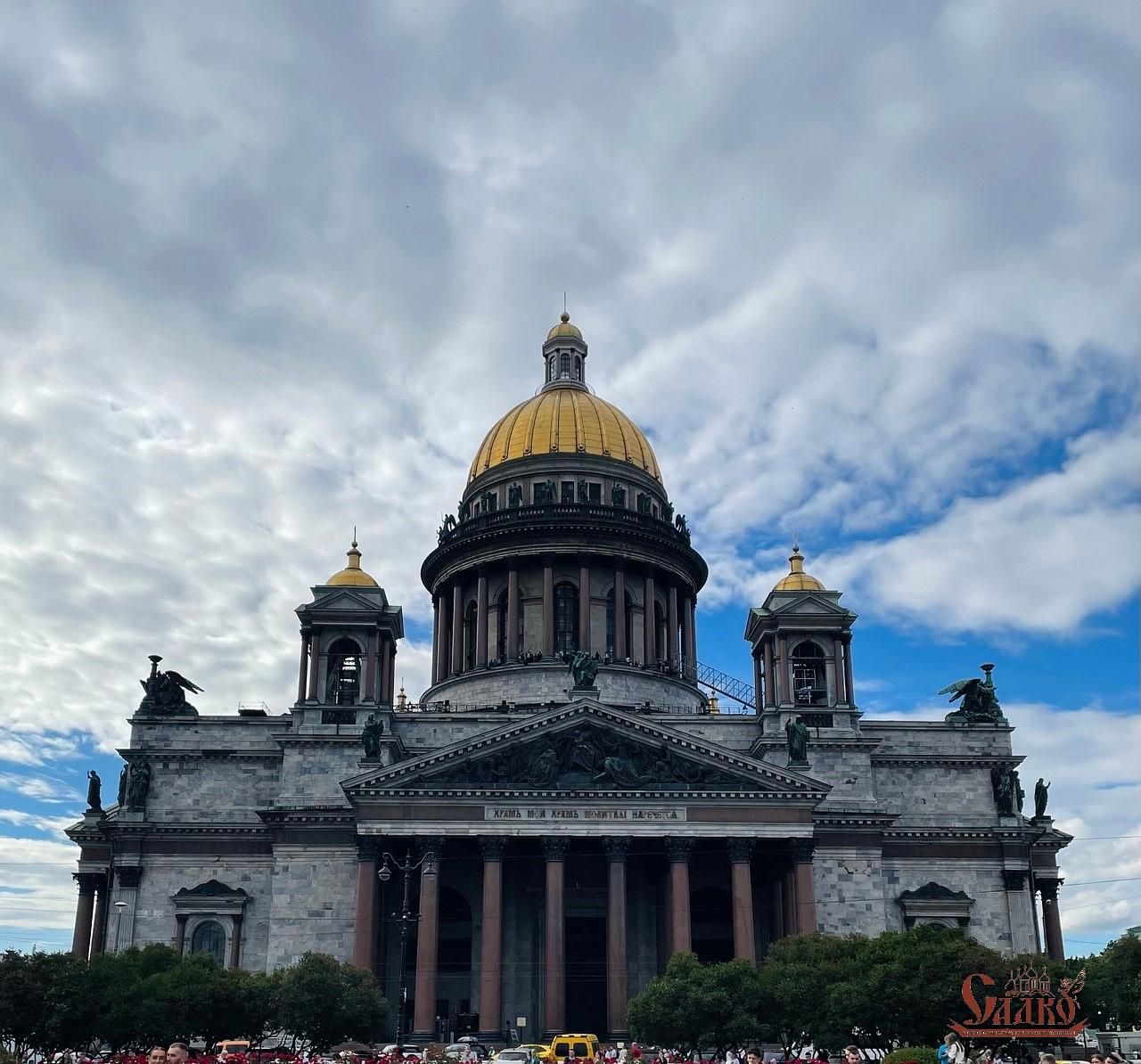 Прогулка-выпускной в Санкт-Петербург с теплоходной экскурсией